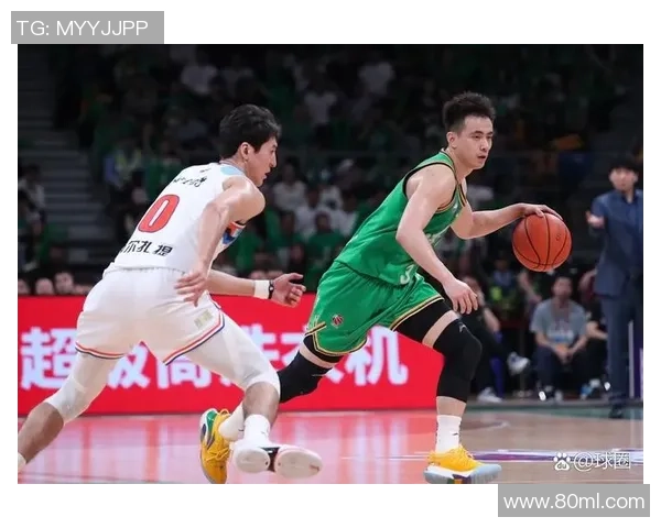 辽宁队迎战CBA强敌新疆，球员表现出色收获连胜